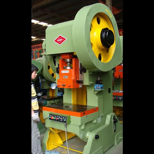 J23-63T开式可倾冲床 通用型锻压设备的品质之选