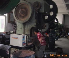 12年专业经验，助力数控冲床与普通冲床进口报关无忧通关